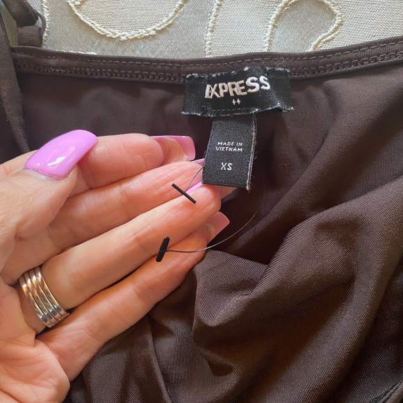 Express spaghetti strap tank top - Picture 7 of 9